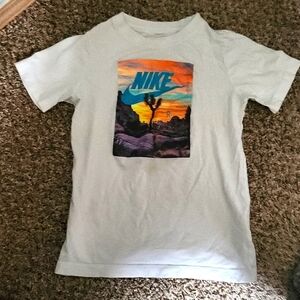 Nike tee